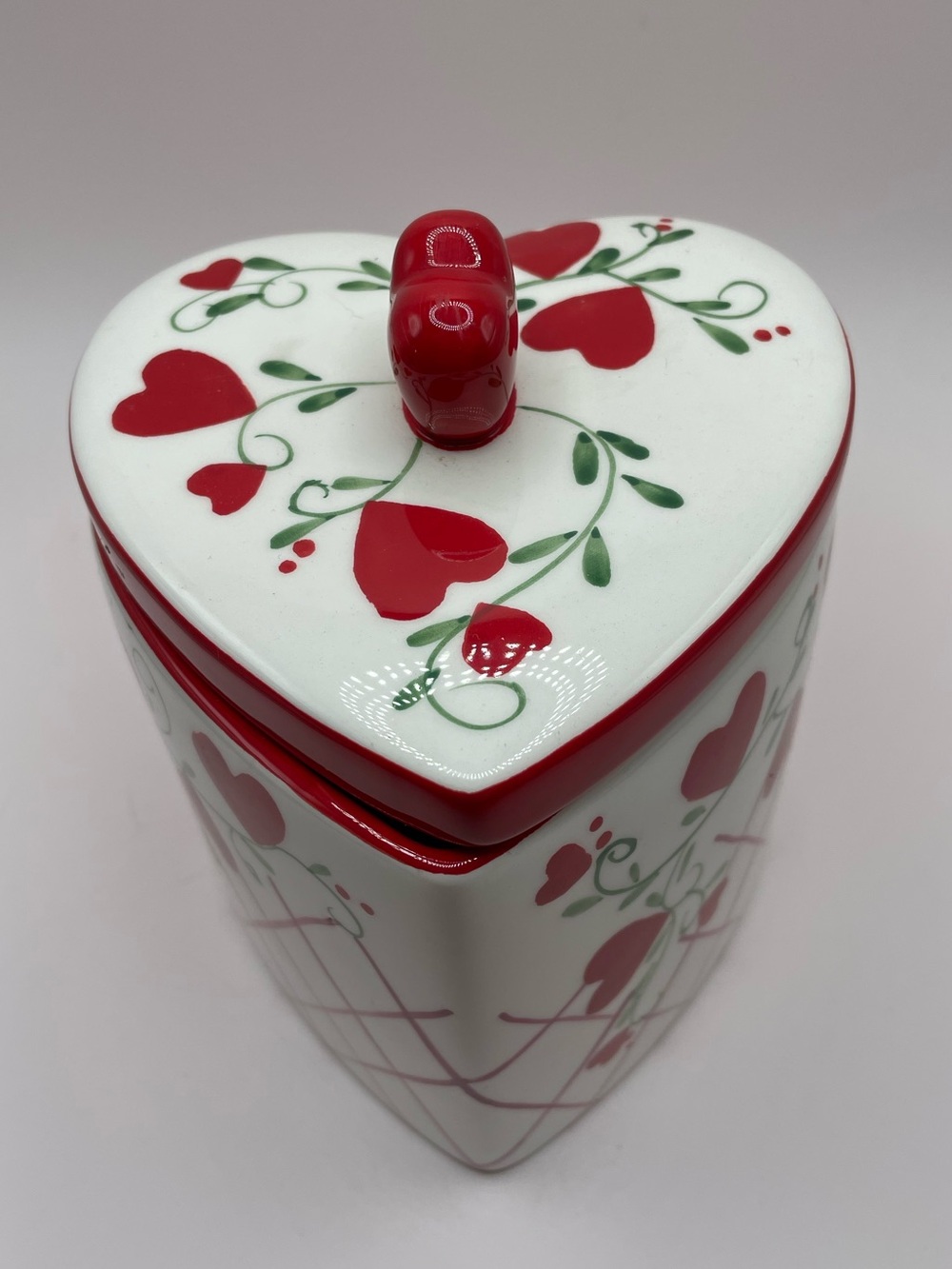 Heart-Shaped Ceramic Jar with Red Floral Hearts~ Mesa Pottery~ HTF Pattern